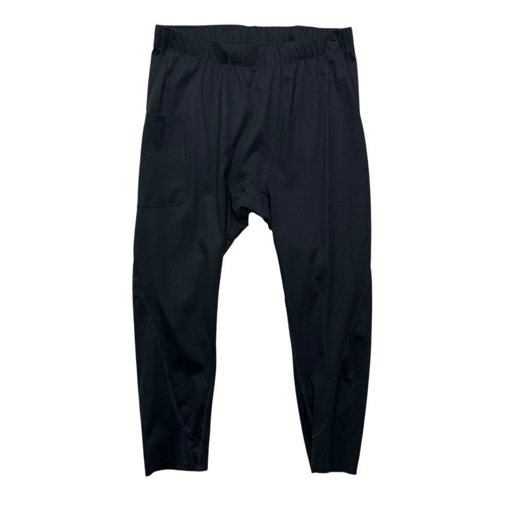 Fabletics Women's Size Large Black Cropped Leggings